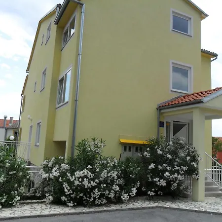 Dijana & Ivan Apartment *